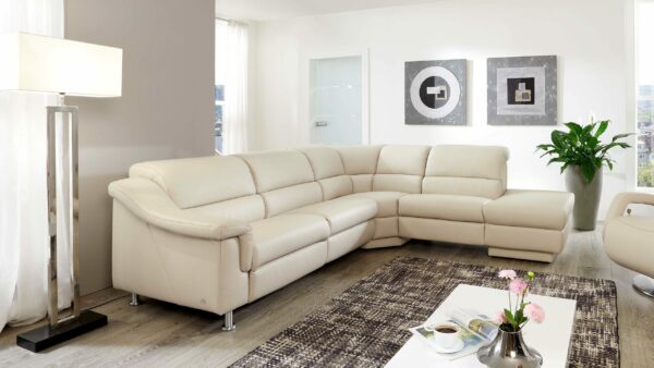 Comfortmaster 1320 – Ecksofa mit motorischen Relaxfunktionen